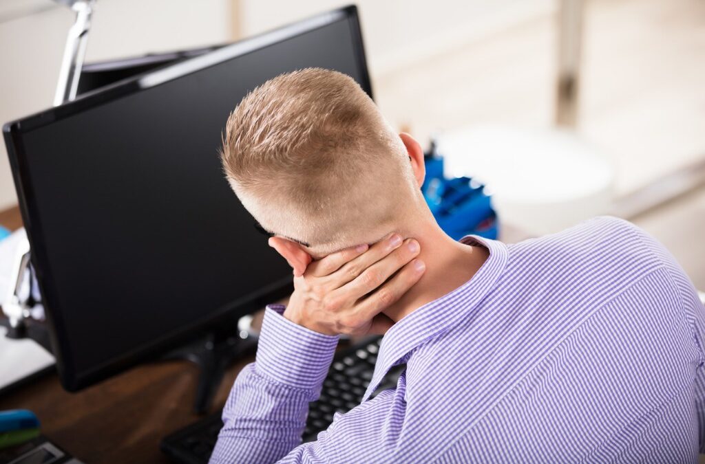 Office Workers: Do you have a Pain in the Neck?